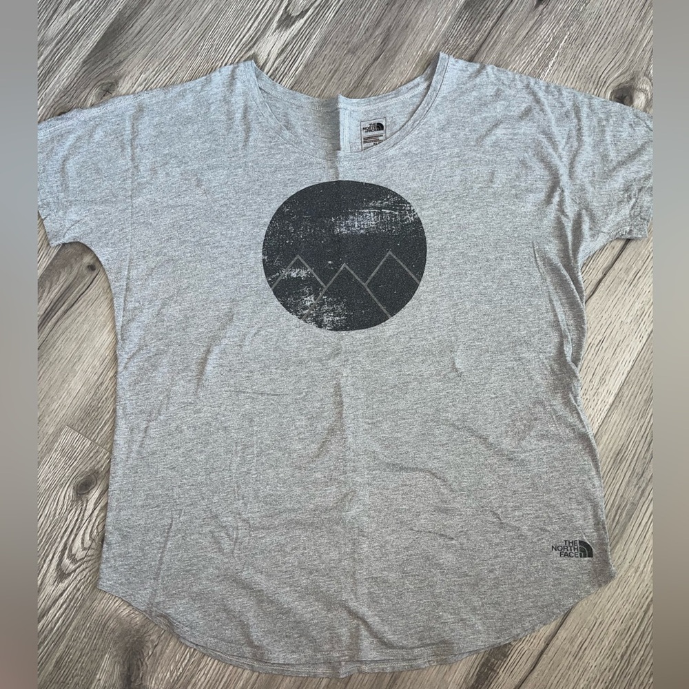 North Face Women’s Short Sleeve Lightweight‎ Flash Dry Shirt Size XL - Picture 3 of 7